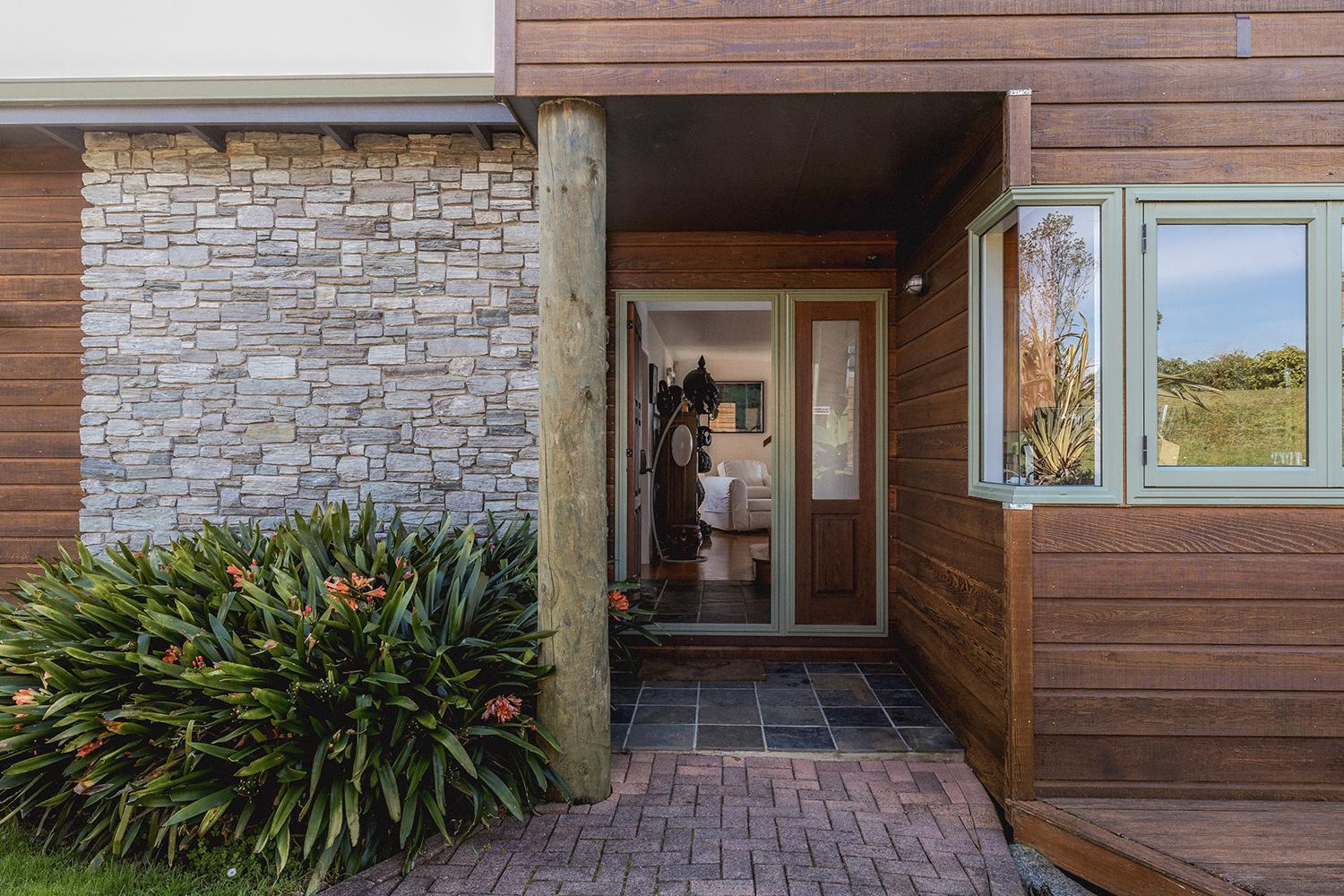 Seaview Sanctuary Holiday home Onetangi